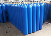 What are the specifications of the oxygen cylinder?